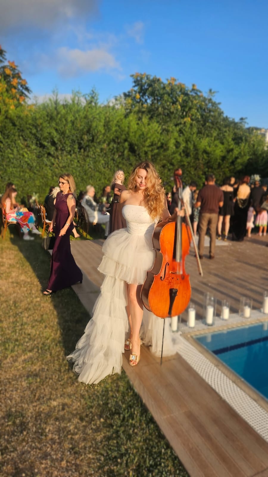 Havuz Başı · Altın Saat
